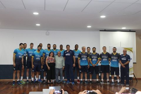 Giovane Gávio faz palestra em Três Rios sobre Excelência no Trabalho