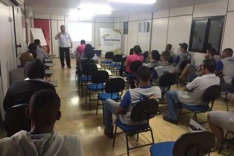 Sicomércio Três Rios participa da SIPAT na DM 500 Distribuidora