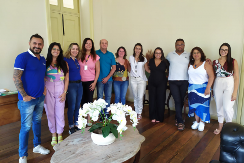 Sicomércio e representantes do Sesc se reúnem em Paraíba do Sul com o Chefe de Gabinete e os Secretários de Educação, Cultura e Turismo para firmar parceria para realização da Feira Literária