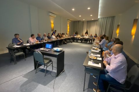 Diretoria do Sicomércio se reúne com presença de convidados e autoridades