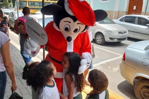 Sicomércio promove Chegada do Papai Noel e o início do Natal Iluminado em Três Rios